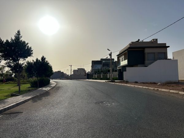 Terrain à vendre terrain Surface de 205 m² – Lotissement Sultan 
Sans intermédiaire