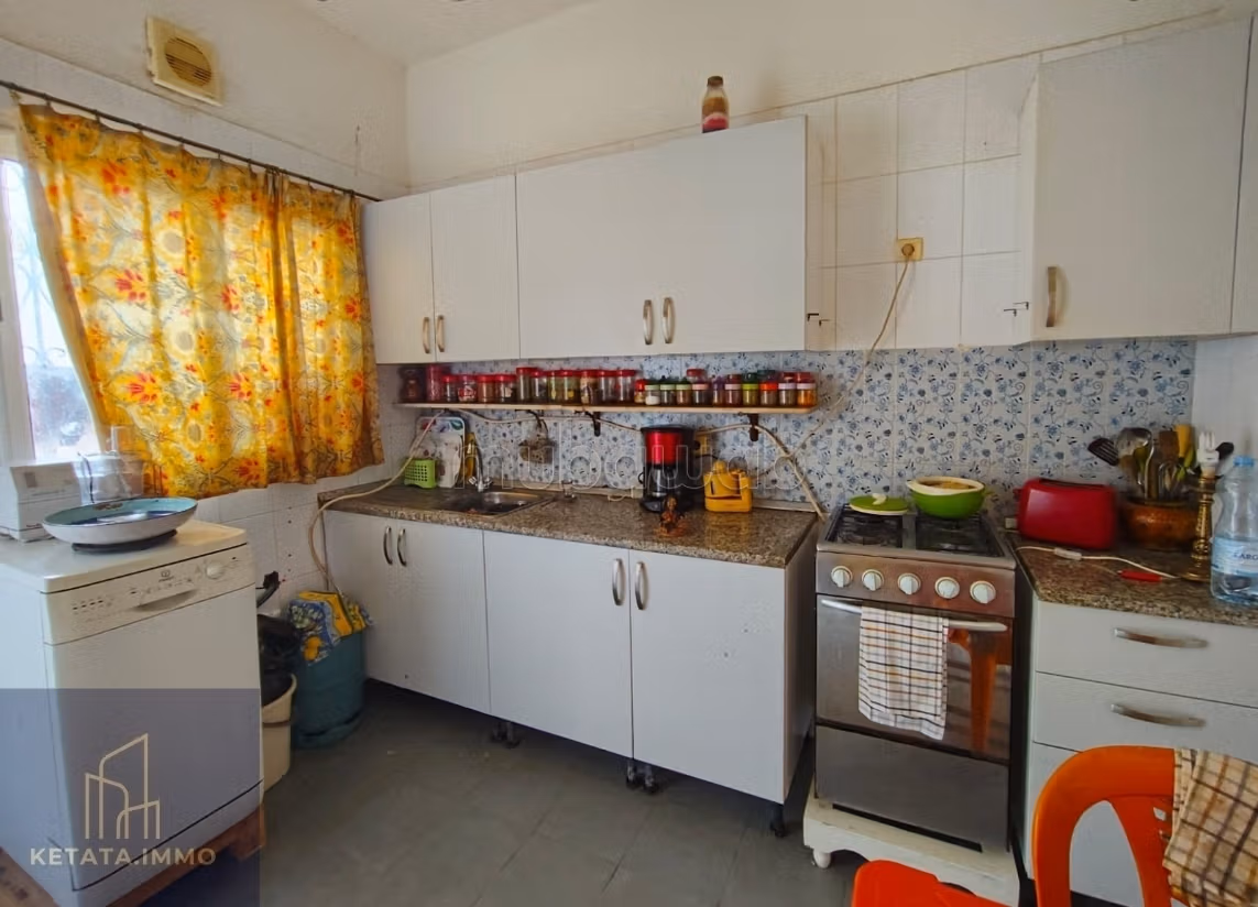 Raoued cité El yossr, vnt d'une villa