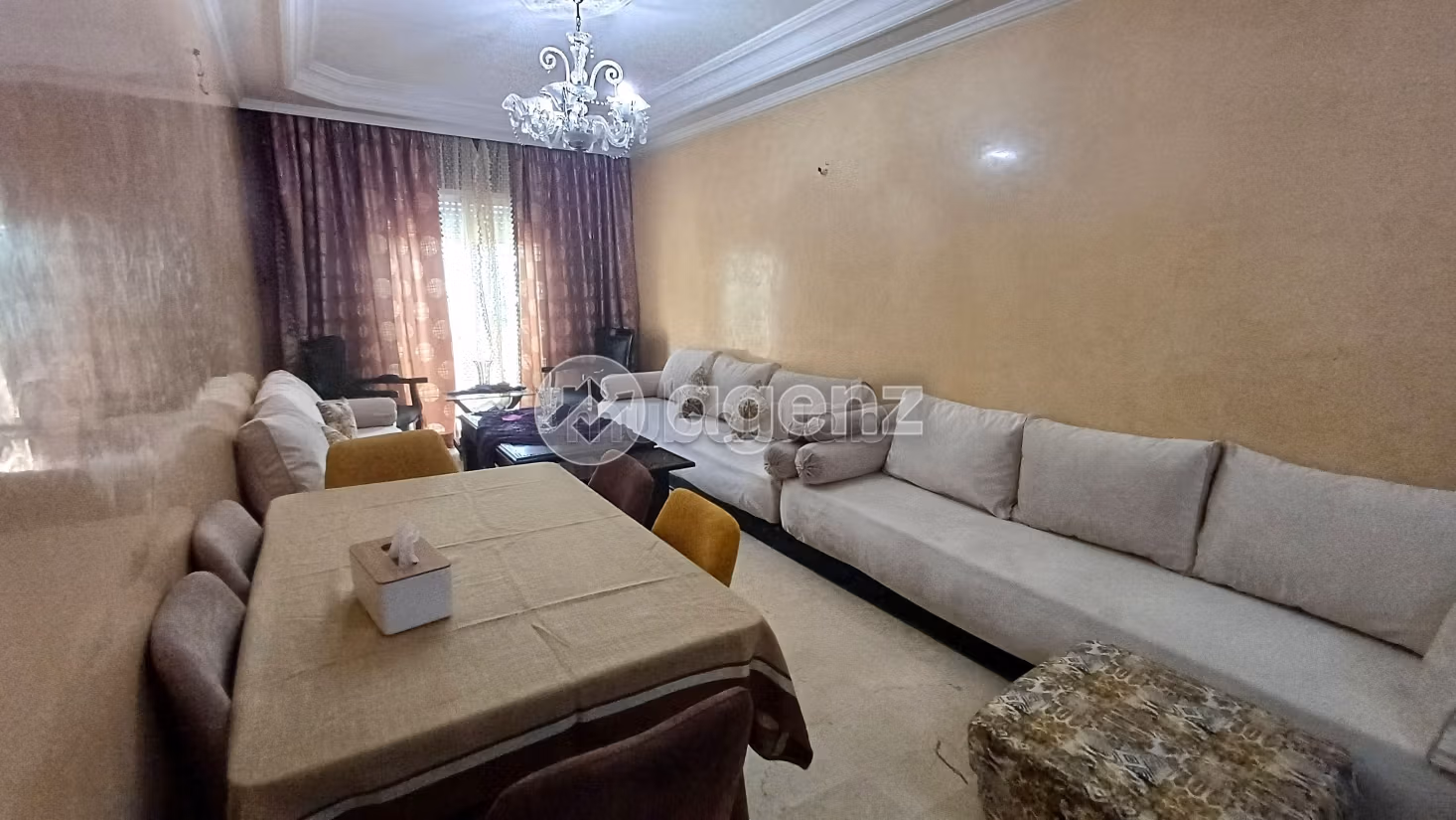 Piso en venta en Bourgogne Ouest. Area 80 m². Ascensor y garaje