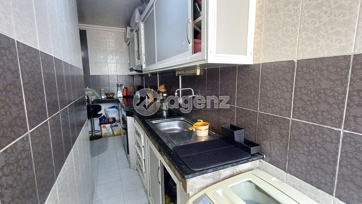 Piso en venta en Bourgogne Ouest. Area 80 m². Ascensor y garaje