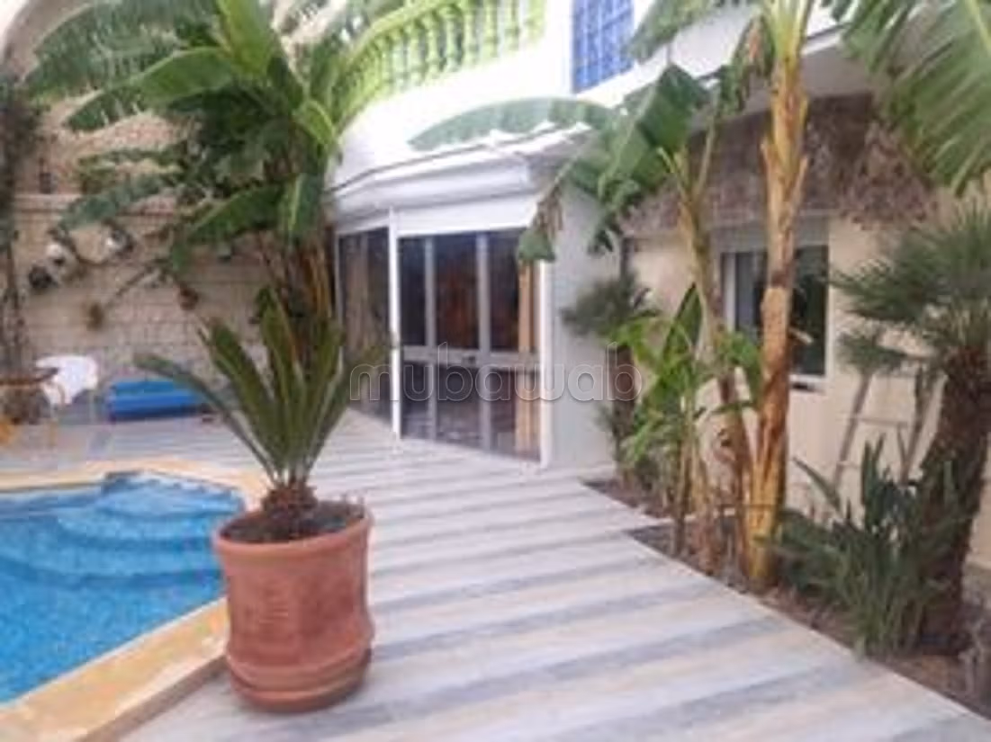 A vendre villa S3 avec piscine a hammamet