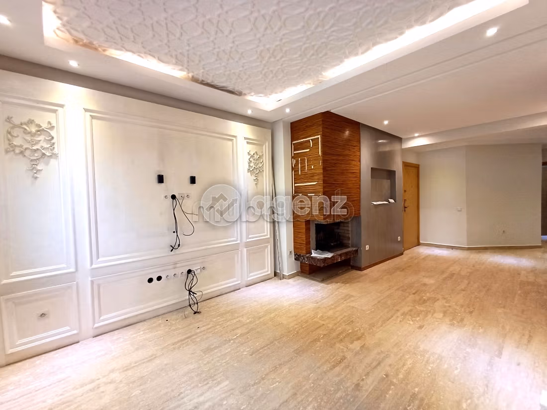 Splendido appartamento da acquistare a Nassim 1. Superficie di 108 m². Ascensore e garage