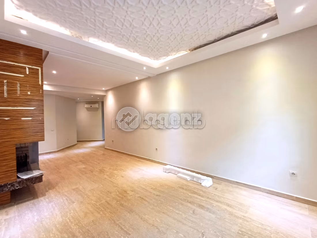 Splendido appartamento da acquistare a Nassim 1. Superficie di 108 m². Ascensore e garage