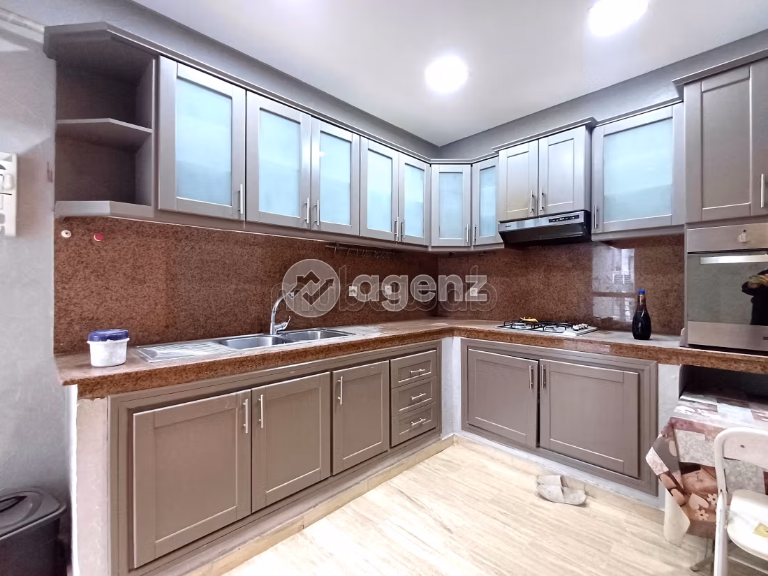 Splendido appartamento da acquistare a Nassim 1. Superficie di 108 m². Ascensore e garage