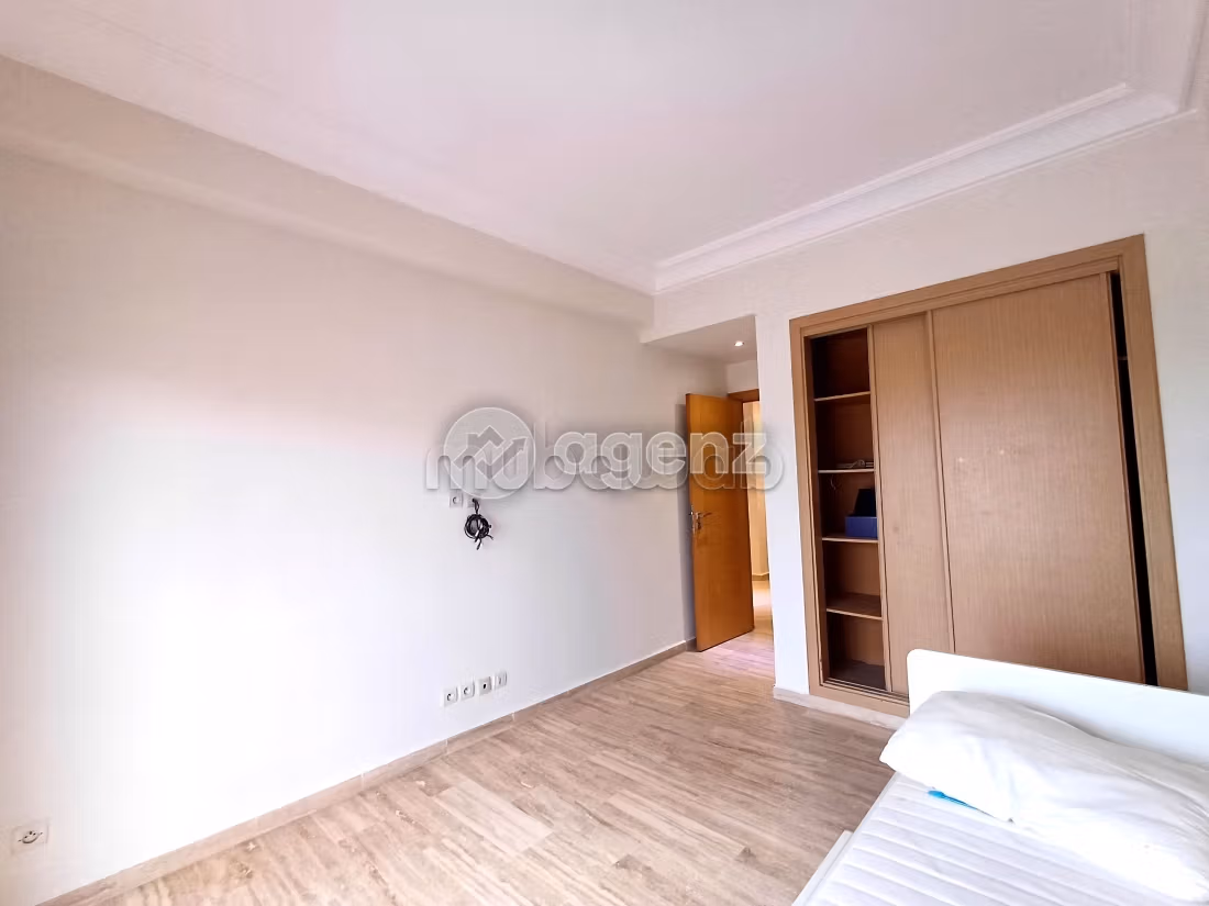 Splendido appartamento da acquistare a Nassim 1. Superficie di 108 m². Ascensore e garage