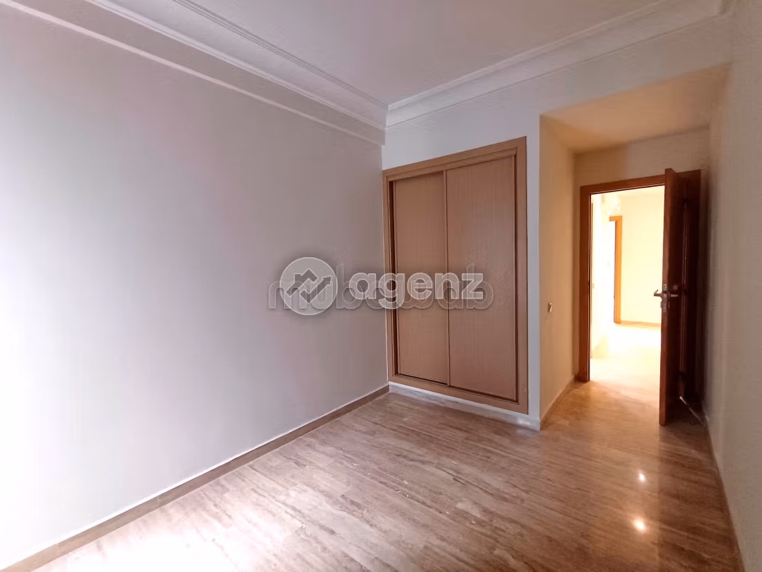 Splendido appartamento da acquistare a Nassim 1. Superficie di 108 m². Ascensore e garage