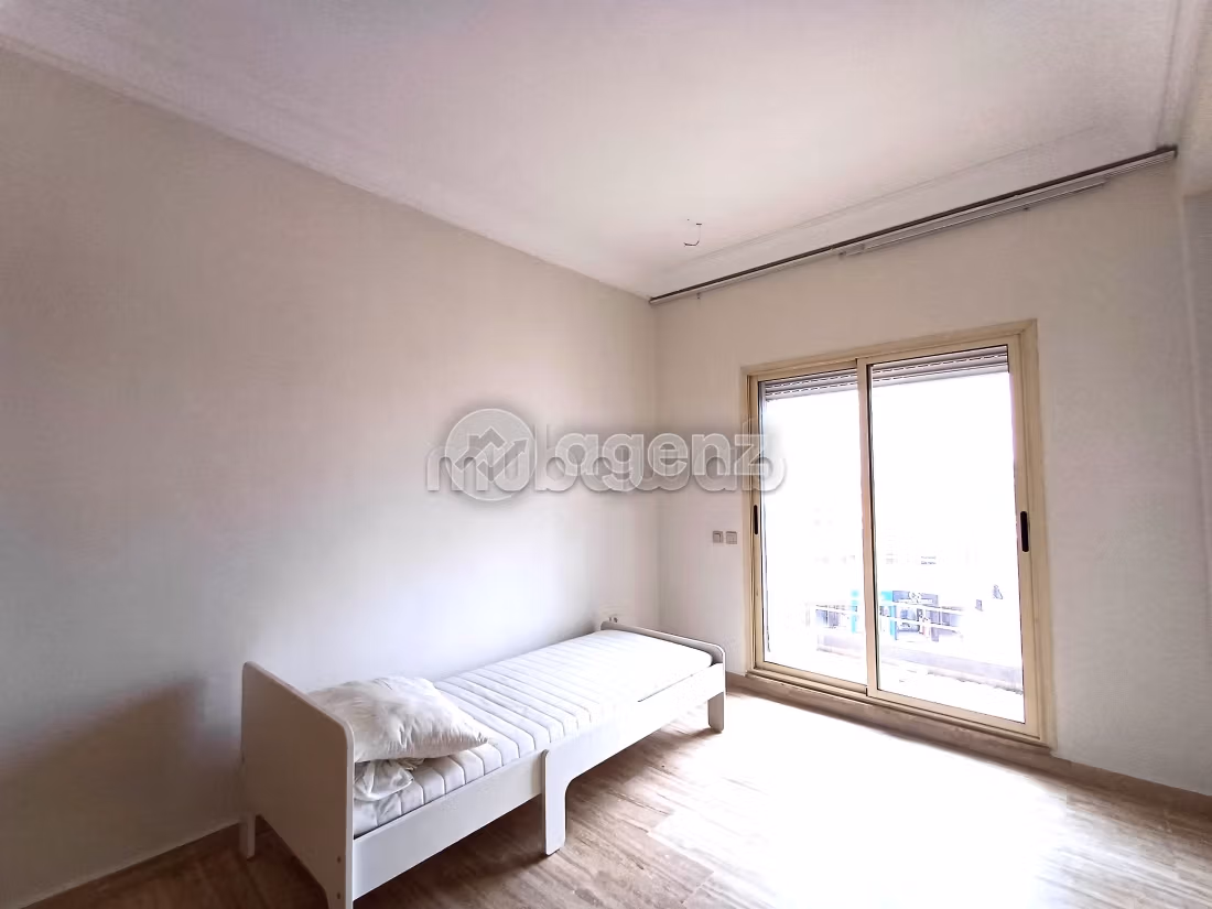 Splendido appartamento da acquistare a Nassim 1. Superficie di 108 m². Ascensore e garage