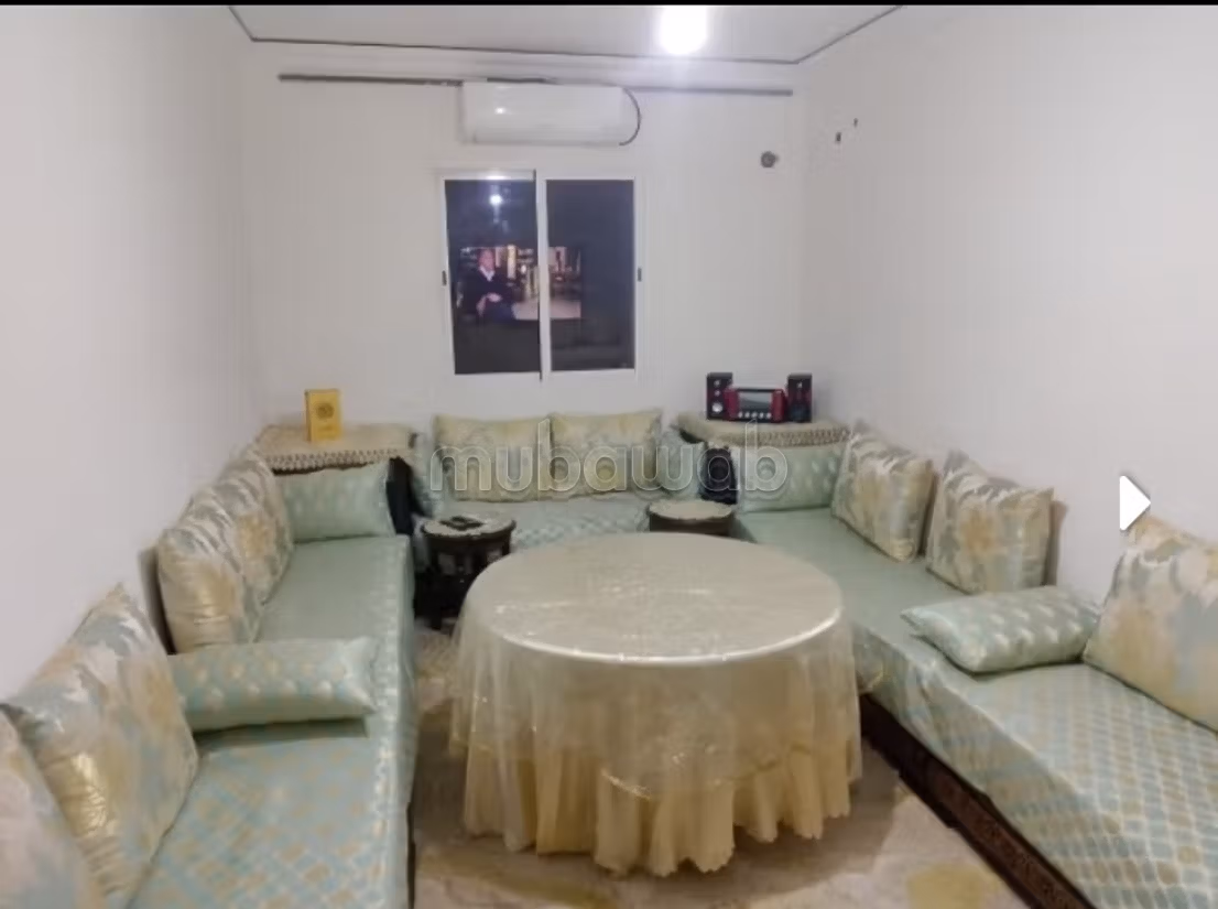 Appartement en location à Route Casablanca. 
6 pièces. 
Bien meublé