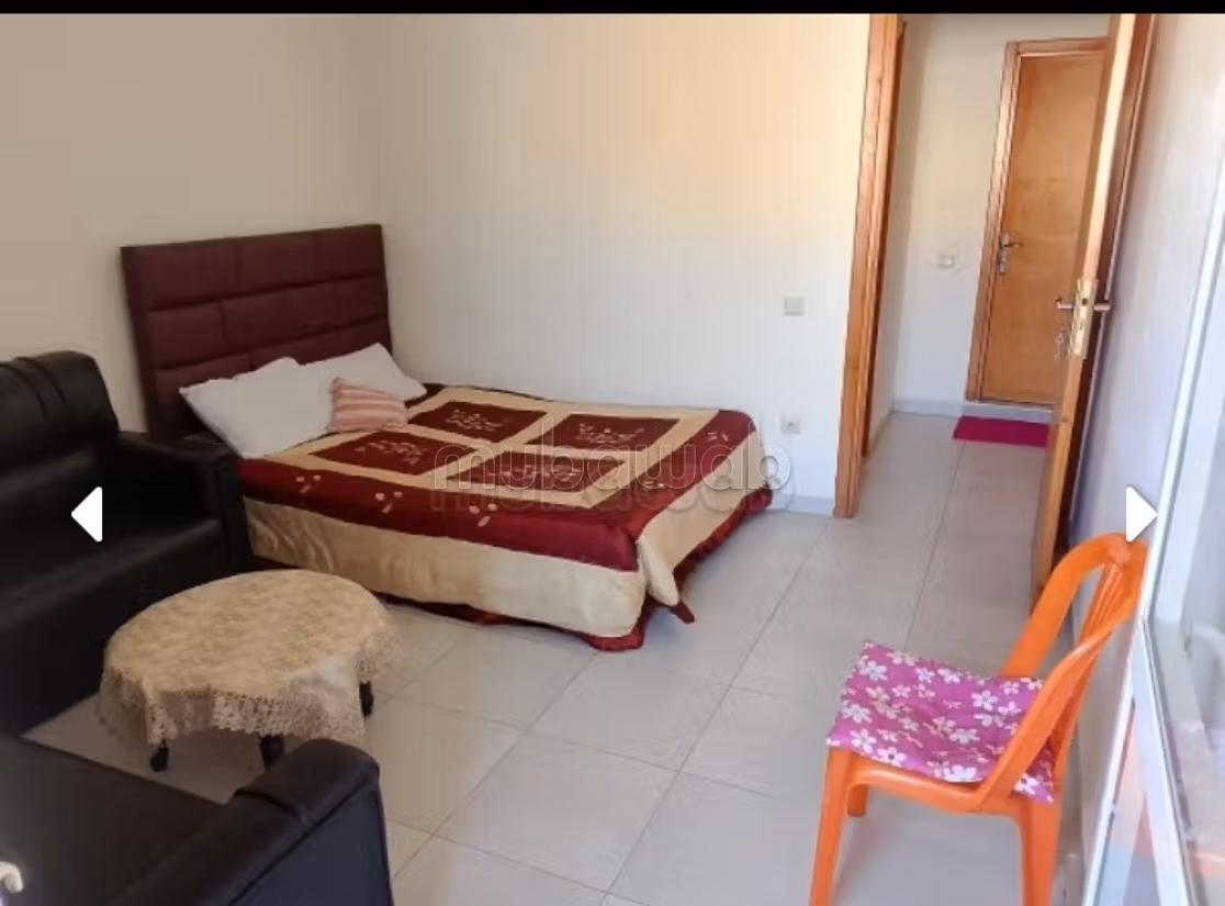 Appartement en location à Route Casablanca. 
6 pièces. 
Bien meublé — 2