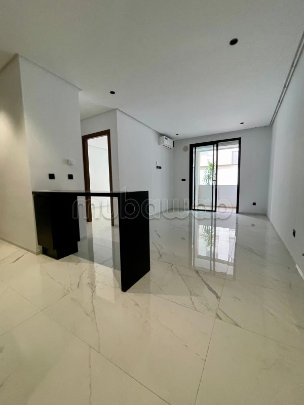 Great apartment for rent in Aouina. 1 lovely room. Reinforced door, satellite dish