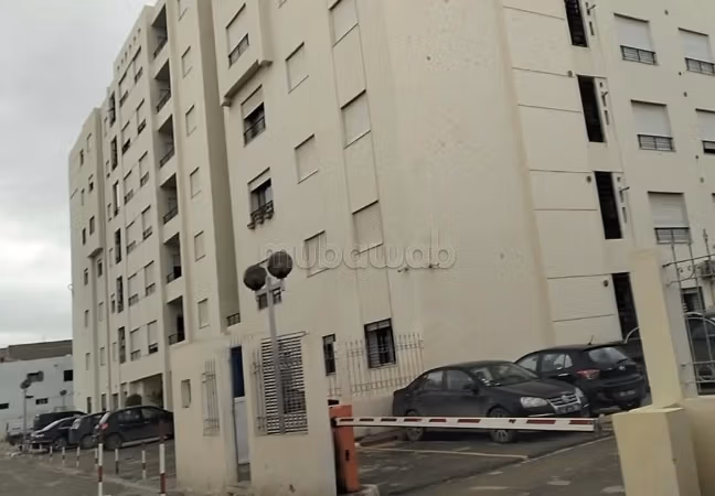 Bellissimo appartamento in affitto a Borj Louzir. 1 camera. Sistema di sicurezza e antenna parabolica