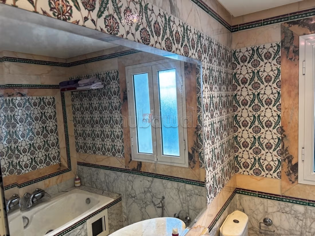 Magnifica casa di lusso in affitto a Mutuelle Ville. Superficie totale 1500 m². Ammobiliato