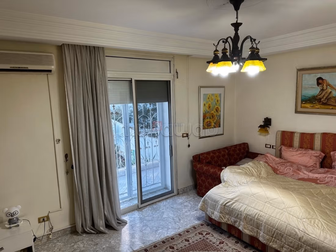 Magnifica casa di lusso in affitto a Mutuelle Ville. Superficie totale 1500 m². Ammobiliato
