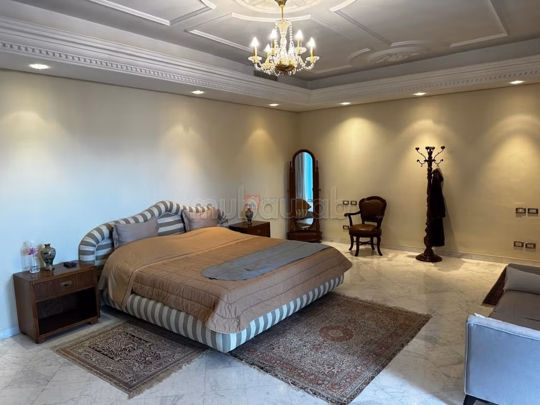 Magnifica casa di lusso in affitto a Mutuelle Ville. Superficie totale 1500 m². Ammobiliato