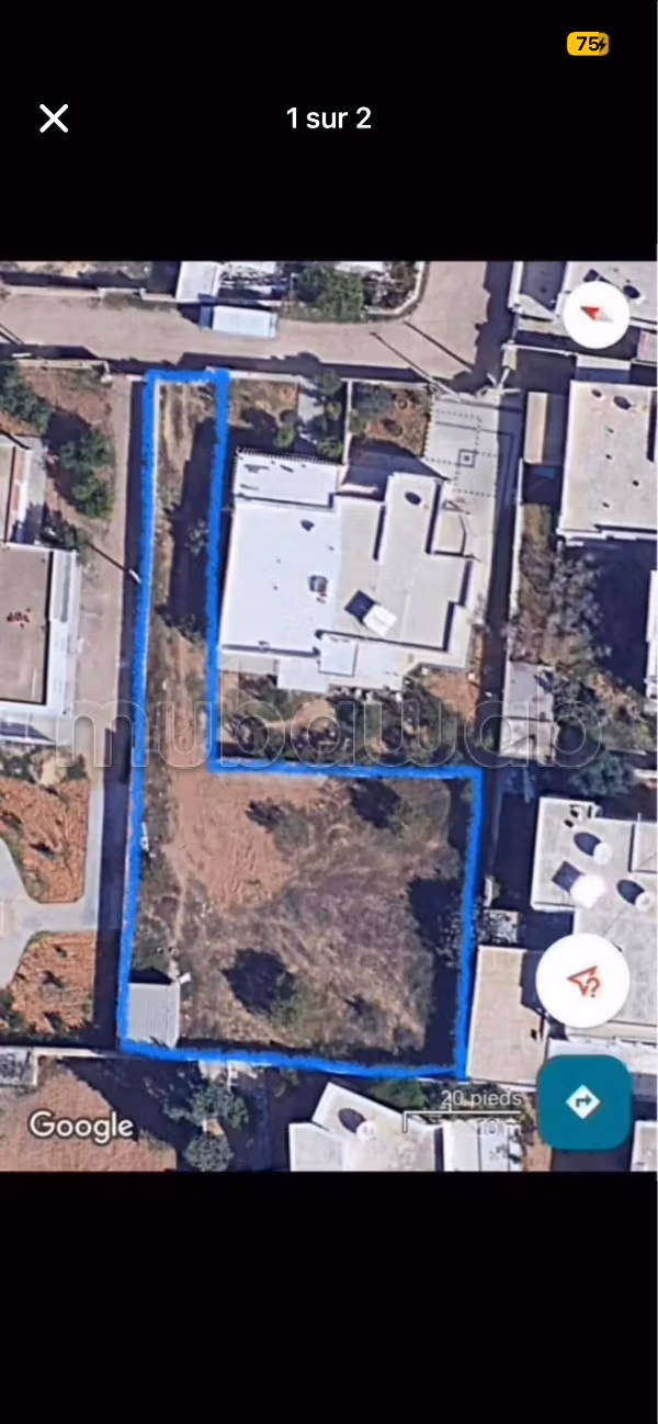Terreno in vendita a Sakiet Ezzit. Superficie di 848 m²