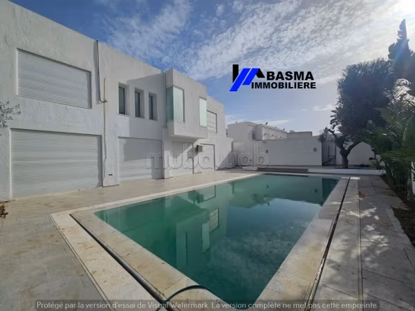 LOCATION – Une villa S5 à Kantaoui