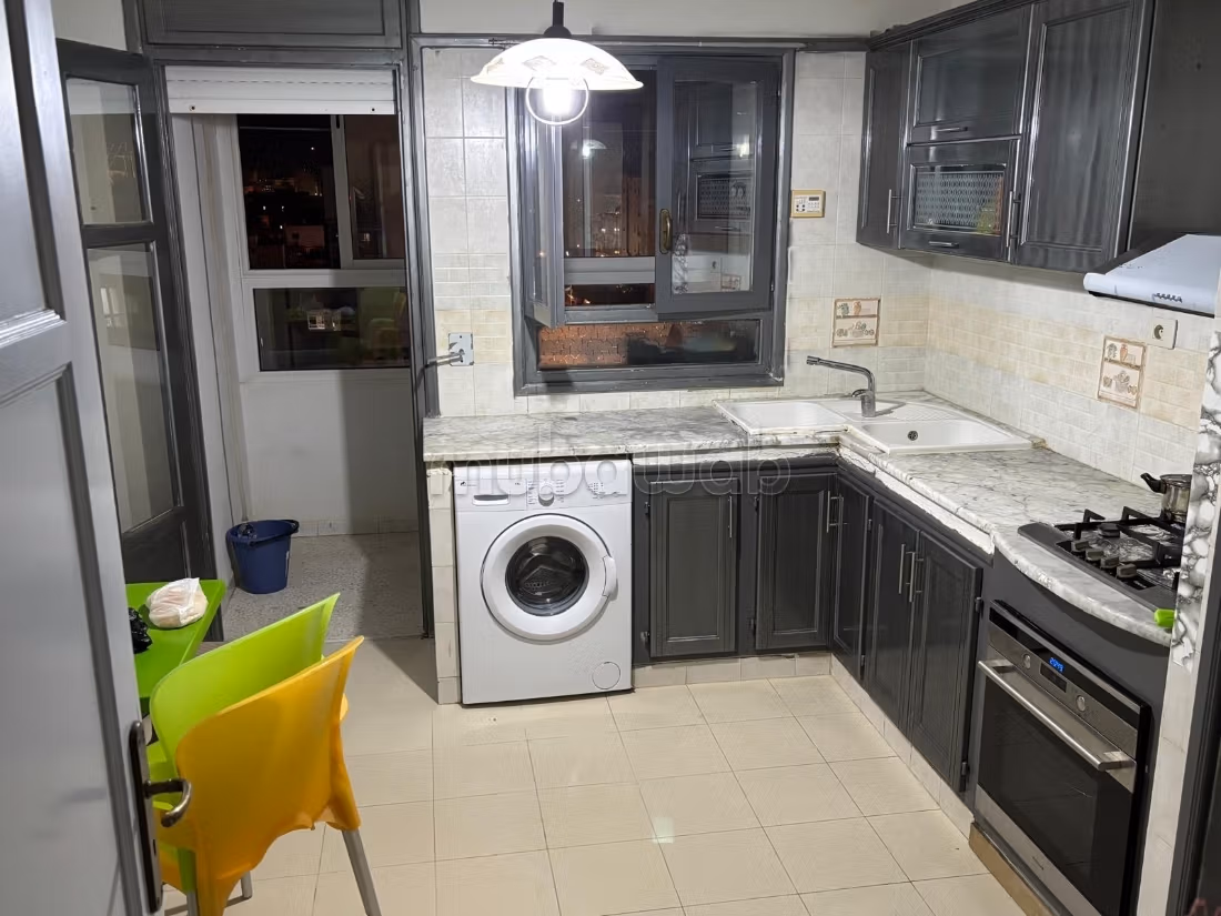 Bel appartement 3 pièces à Sfax