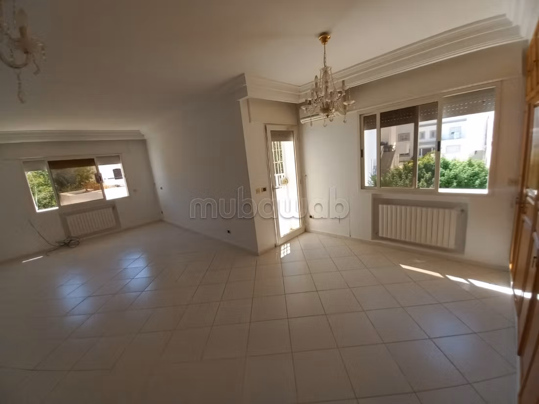 Maison 3 niveaux Habitation ou Bureaux Menzah 9