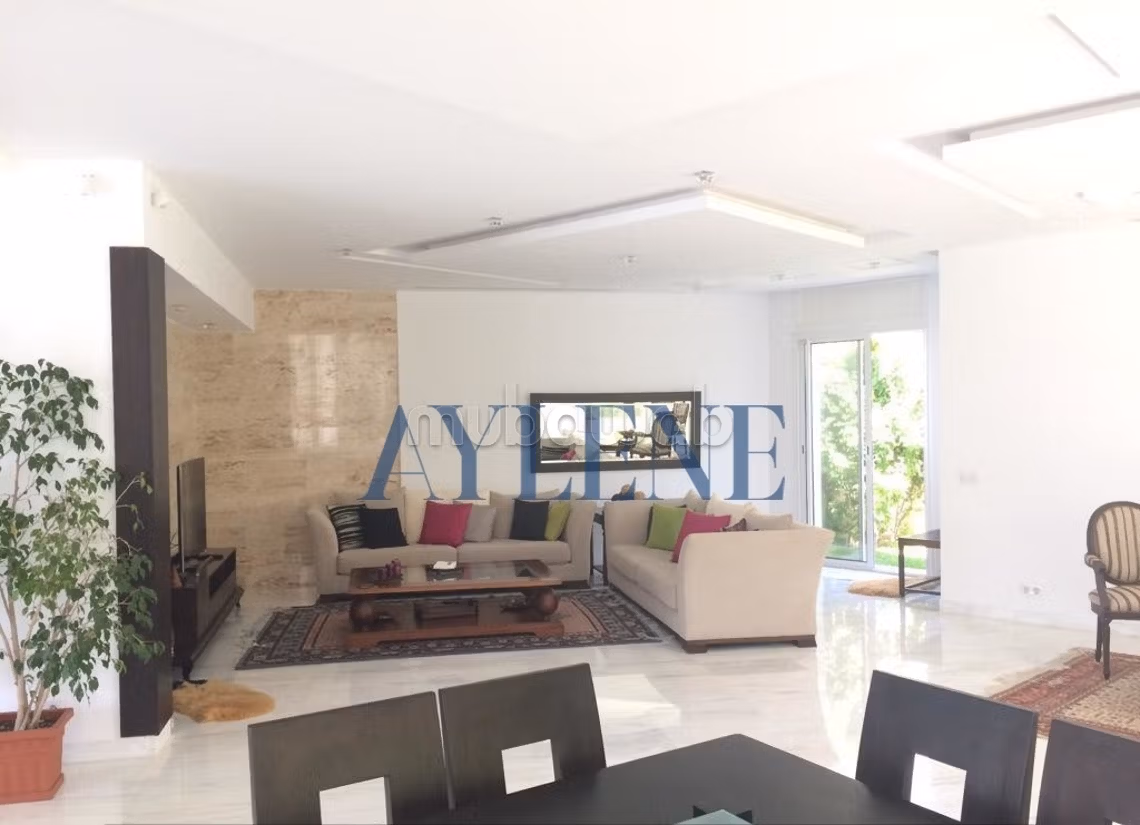 Une villa s5 avec piscine à la Marsa