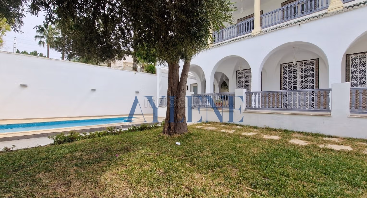 Villa S6 avec piscine située à La Marsa