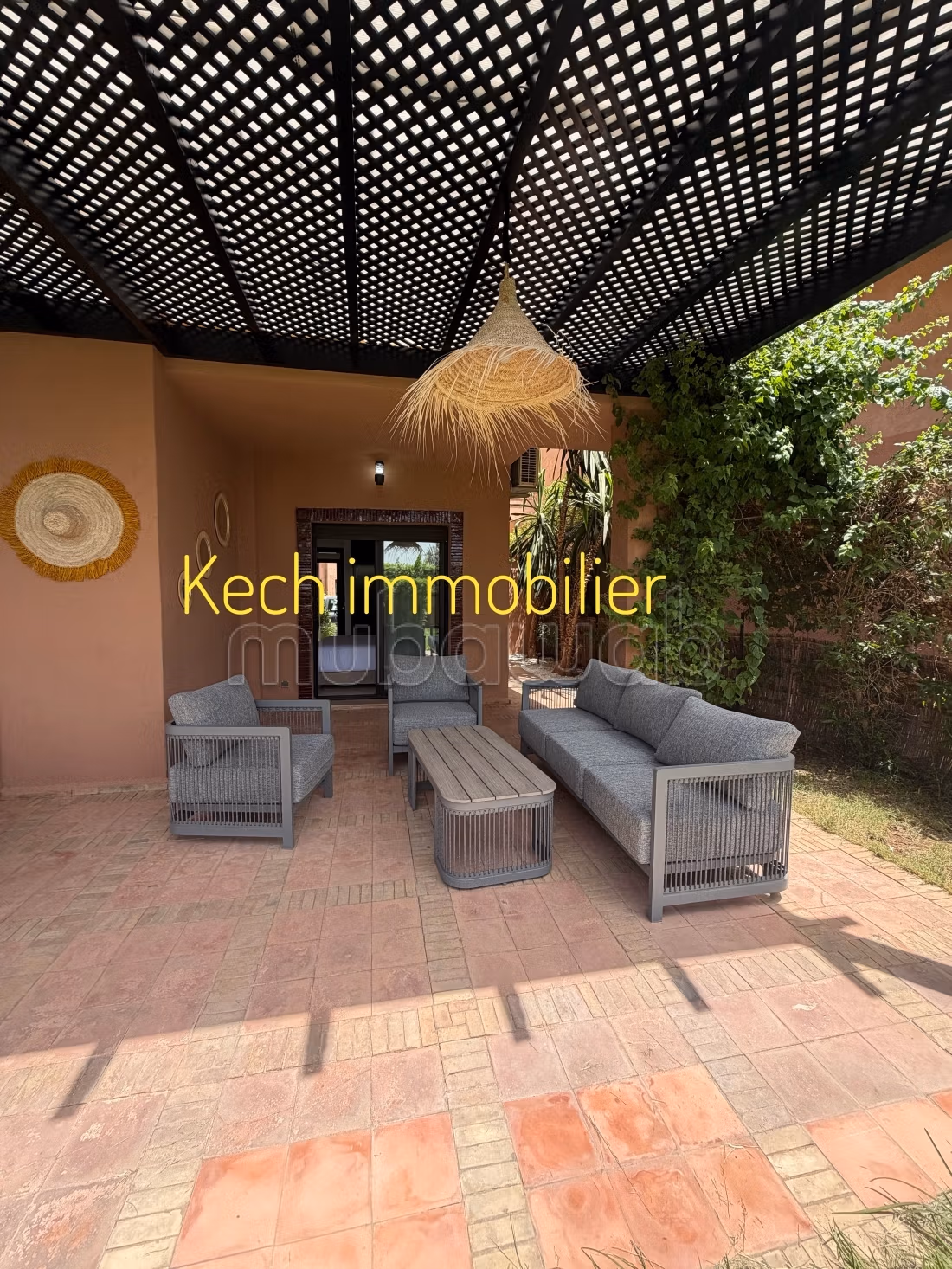 Joli appartement 1 chambre meublé avec terrasse — 2