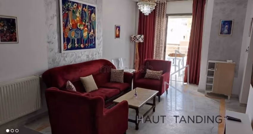 Bellissimo appartamento in affitto. 2 camere. Antenna parabolica e impianto di videosorveglianza