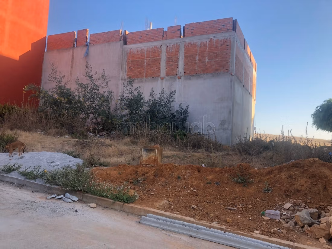 Nu kopen: land. Totale oppervlakte 119 m²