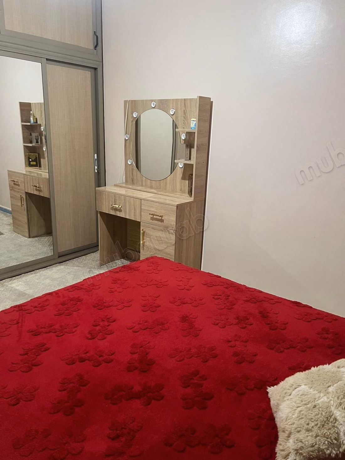 Alquila este piso en Bled Eljed. 3 dormitorios. Completamente amueblado