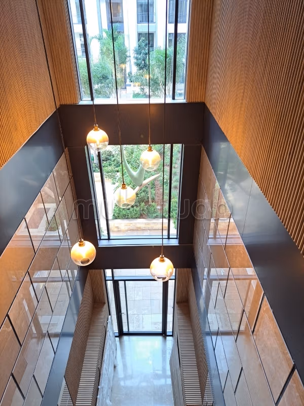 Lovely apartment for rent in Souissi. 3 large living areas. Dressing room