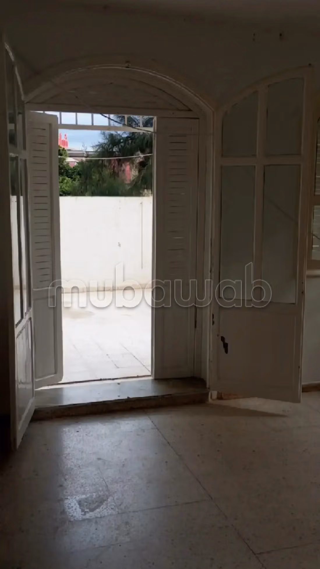 Bellissimo appartamento in affitto a El Manar 3. Superficie totale 200 m². Riscaldamento e porta blindata