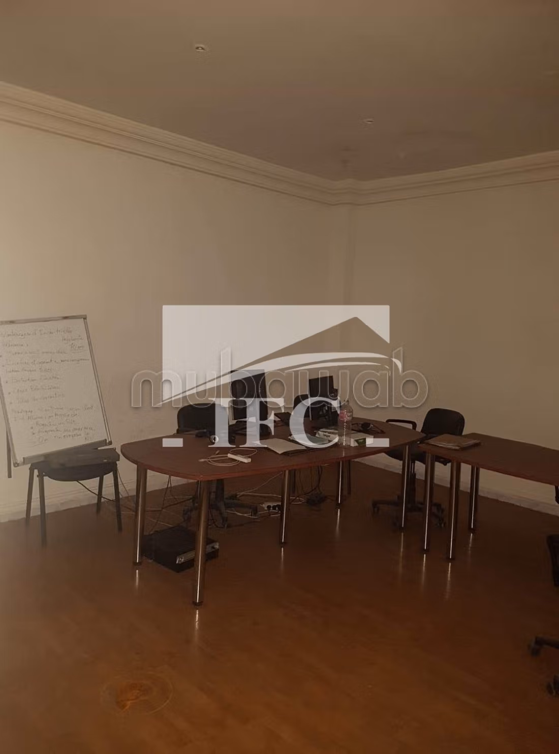 Centre d'appel équipé à louer 600m² IFCC103
