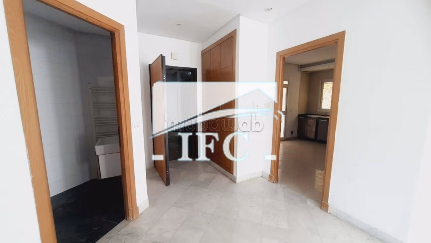 Bureau en 4 espaces 233m² Lac 2 IFCL2191