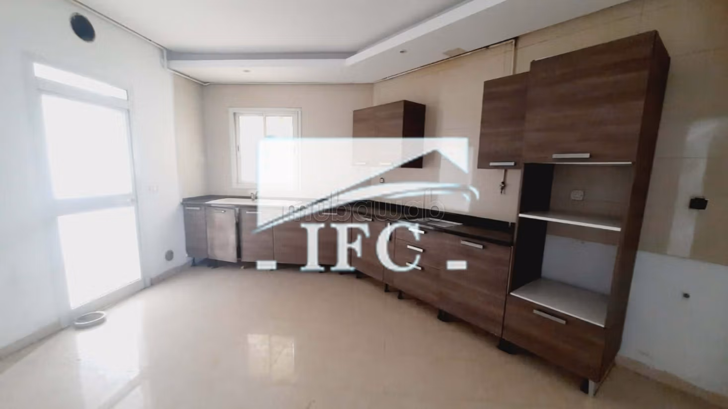 Bureau en 4 espaces 233m² Lac 2 IFCL2191