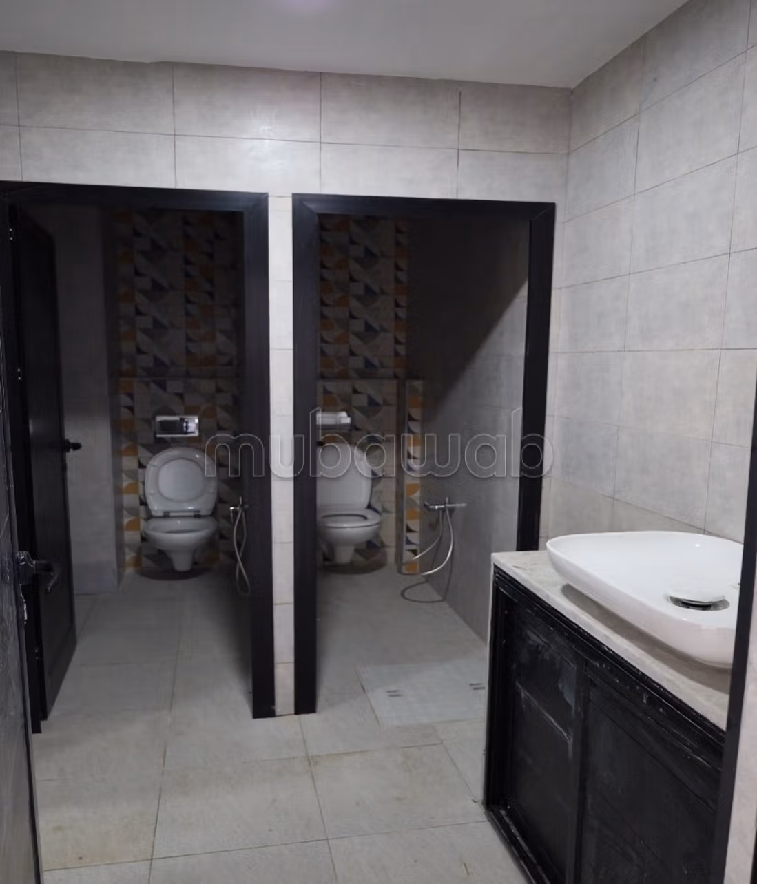Local commercial & administratif Charguia 1