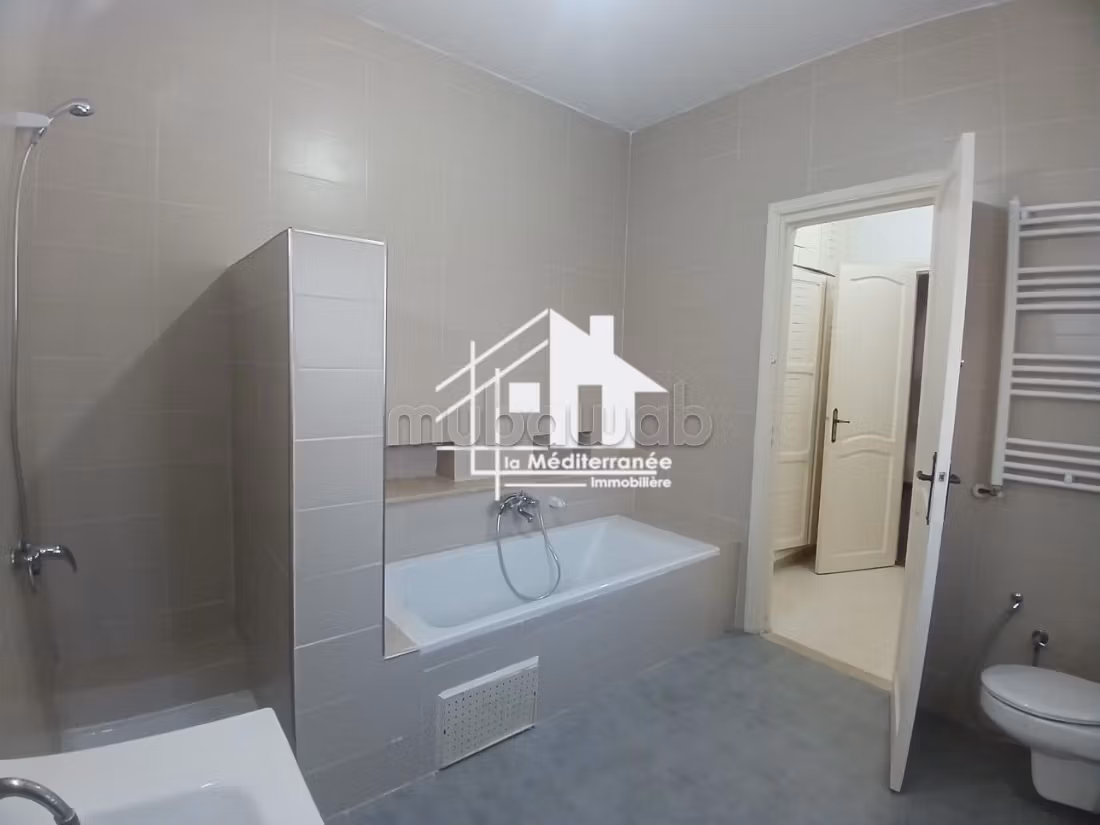 A louer une villa s4 à Gammarth