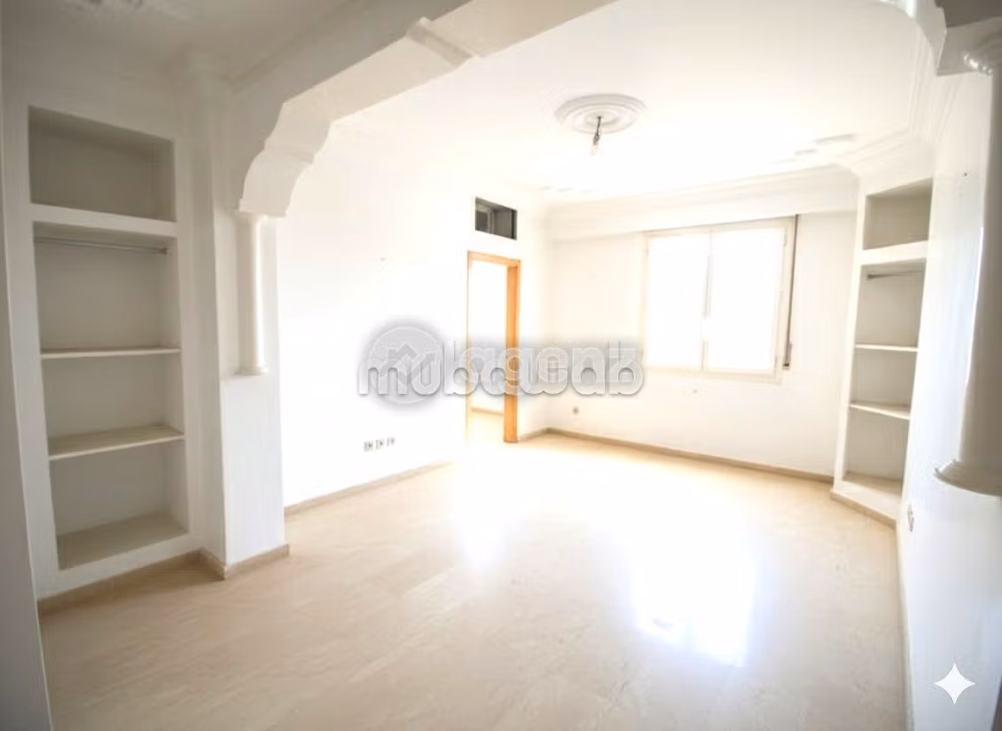 Appartement à vendre 76 m², 3 chambres Zone Industrielle Ouk...