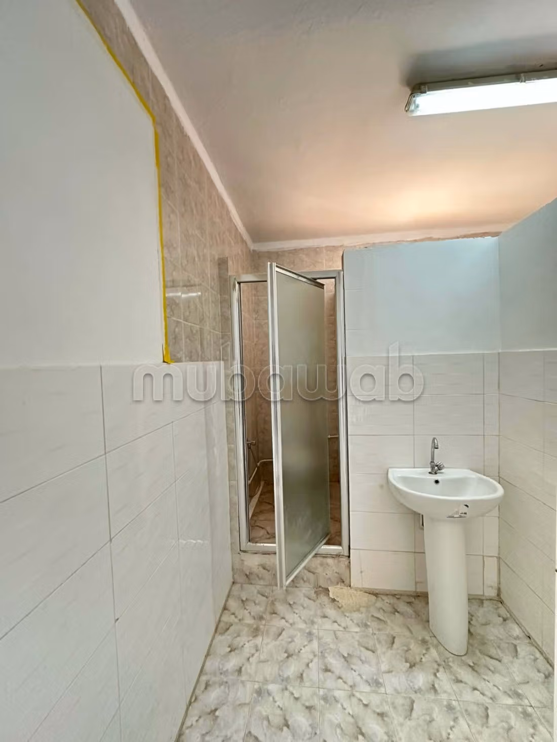 A louer villa 11 pièces usg pro à Menzah 9 A
