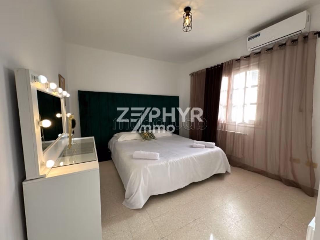 Beautiful villa for rent in La Marsa. 3 rooms. New furniture
