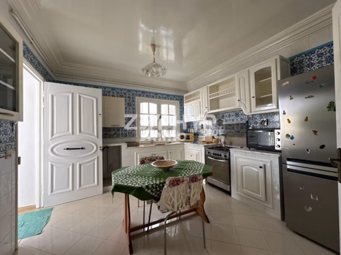 Beautiful villa for rent in La Marsa. 3 rooms. New furniture