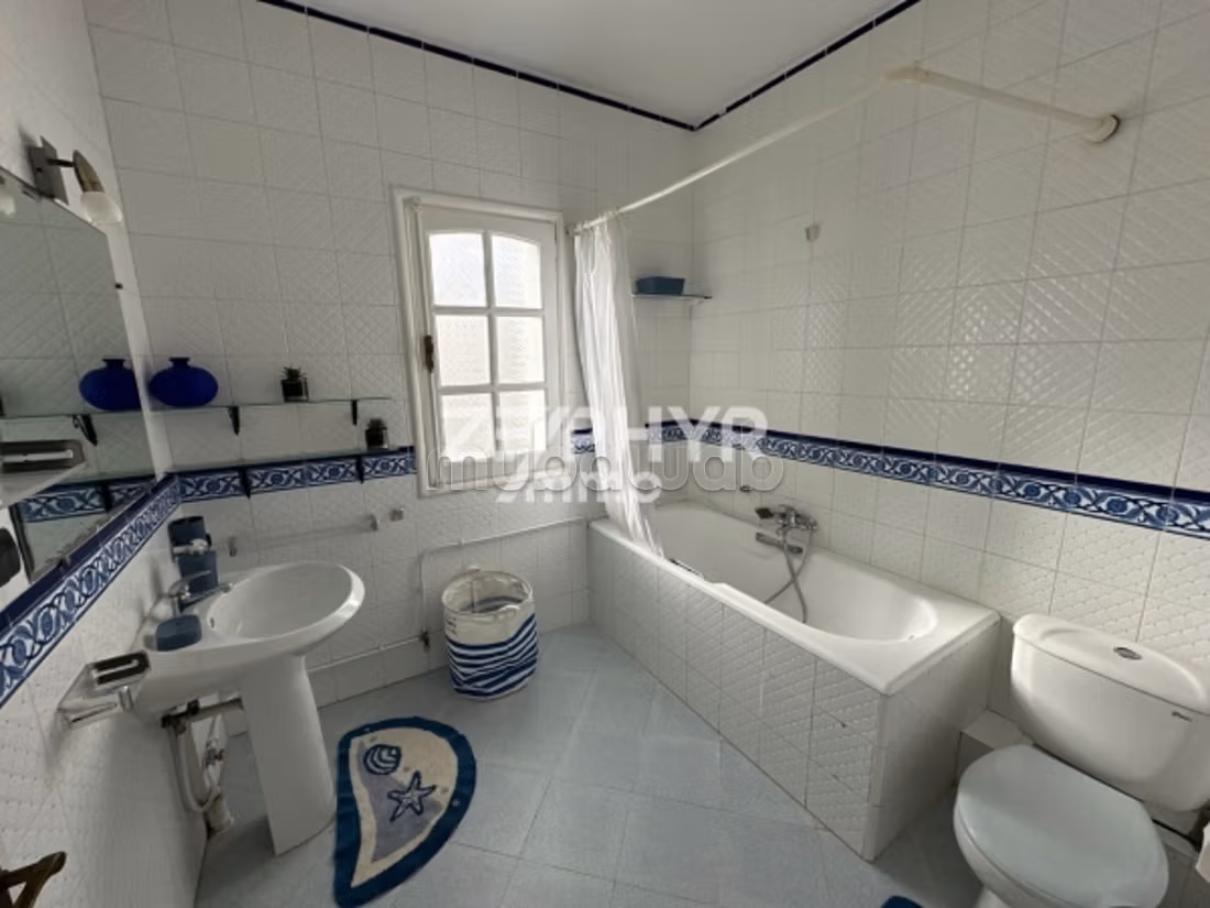 Beautiful villa for rent in La Marsa. 3 rooms. New furniture