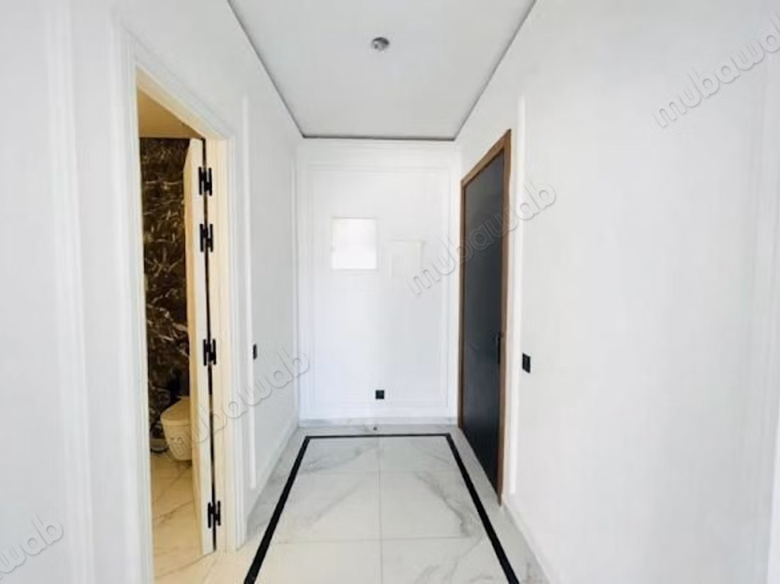 Bonito piso en alquiler en Ain Diab. 5 habitaciones confortables. Jardineras, con ascensor