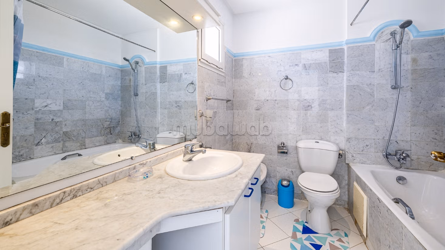 Piso en venta. 2 dormitorios. Armarios