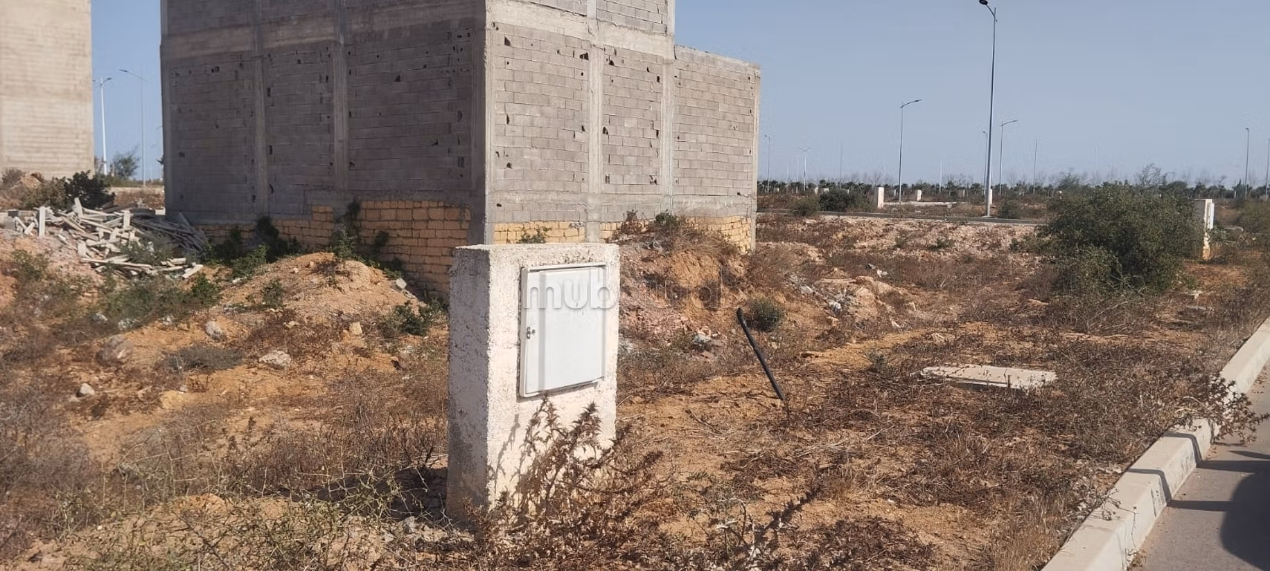 Te koop: land. Oppervlakte 104 m²