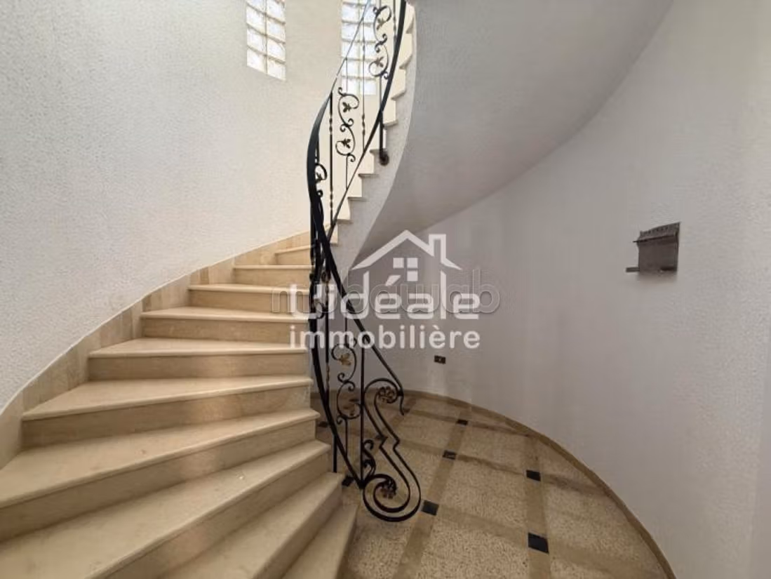 Affitta casa a Hammamet. 5 ampi locali. Ammobiliato