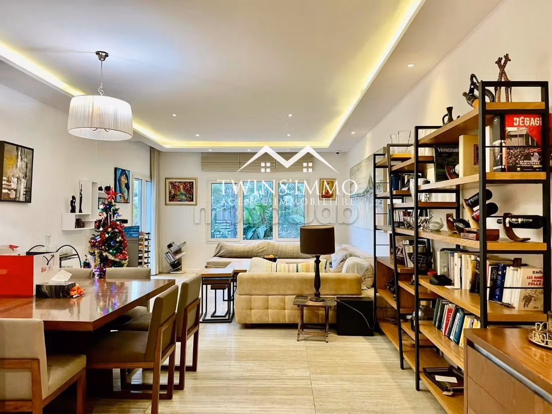 Bellissimo appartamento in affitto a Sidi Daoued. Superficie di 160 m². Ammobiliato