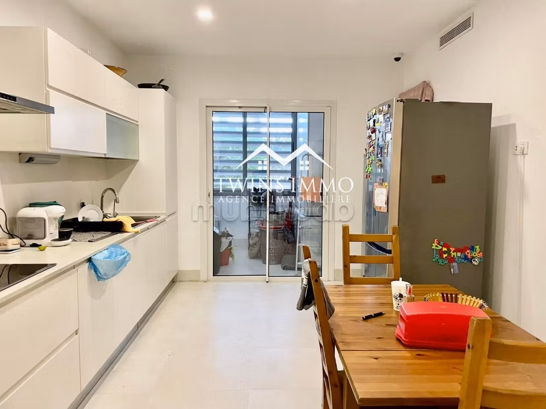 Bellissimo appartamento in affitto a Sidi Daoued. Superficie di 160 m². Ammobiliato