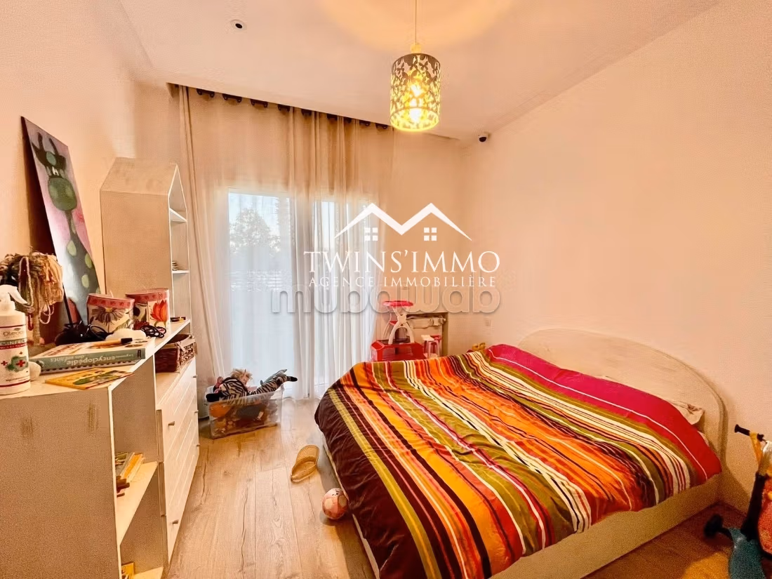 Bellissimo appartamento in affitto a Sidi Daoued. Superficie di 160 m². Ammobiliato
