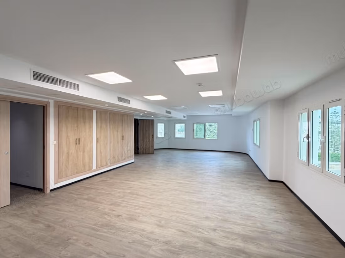 A Louer un plateau rénové 440 m² au Centre Urbain Nord