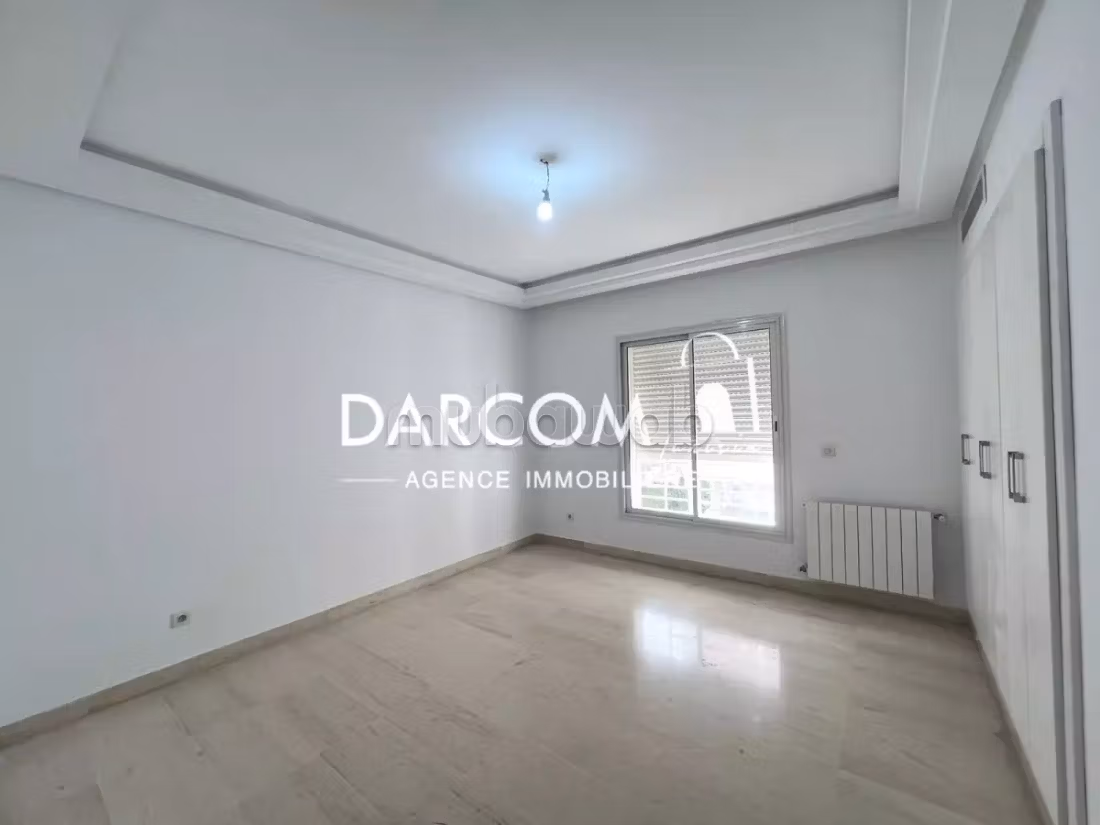 S4 de 233 m² aux Jardins de Carthage