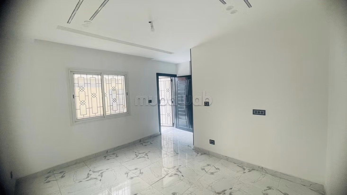 Casa ristrutturata con giardino